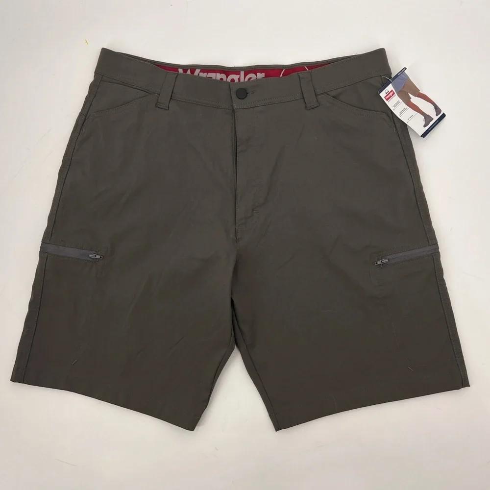 NWT’S Wrangler Outdoor Performance Zip Cargo Hiking olive Shorts UPF 50+ SZ 38